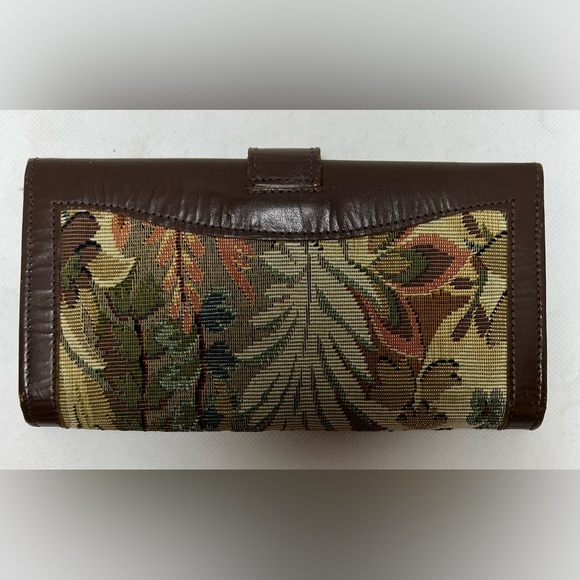 VINTAGE: St. Michael’s | Marks and Spencer tapestry wallet. - Picture 2 of 15